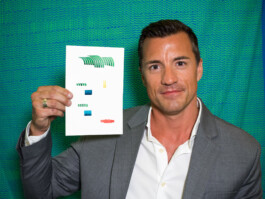 Face-o-mat portrait - Tobias Gutmann, 2017, ink on paper, Art Central, Hong Kong Tobias Gutmann - Face-o-mat / Sai Bot