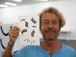 Face-o-mat portrait - Tobias Gutmann, 2018, ink on paper, Kunsthaus Grenchen Tobias Gutmann - Face-o-mat / Sai Bot