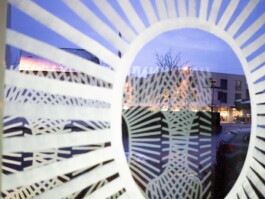 Tobias Gutmann - Face-o-mat / Sai Bot