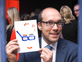 Face-o-mat portrait - Tobias Gutmann, 2017, ink on paper, Munich Tobias Gutmann - Face-o-mat / Sai Bot