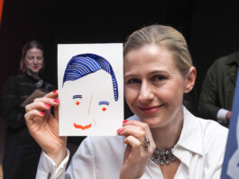 Face-o-mat portrait - Tobias Gutmann, 2017, ink on paper, Munich Tobias Gutmann - Face-o-mat / Sai Bot