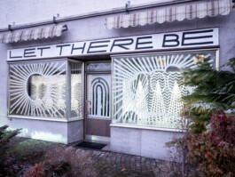 Tobias Gutmann - Face-o-mat / Sai Bot