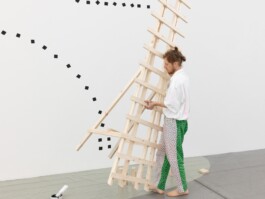 «Constellations», 2021, Drawing Performance Tobias Gutmann, acrylic on Wall, Ink on Paper, size variable, ladder, table, chair, 5 days, Werkschau, Museum Haus Konstruktiv Tobias Gutmann - Face-o-mat / Sai Bot