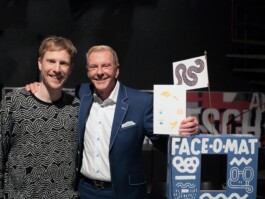  Tobias Gutmann - Face-o-mat / Sai Bot