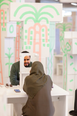 Tobias Gutmann - Face-o-mat / Sai Bot